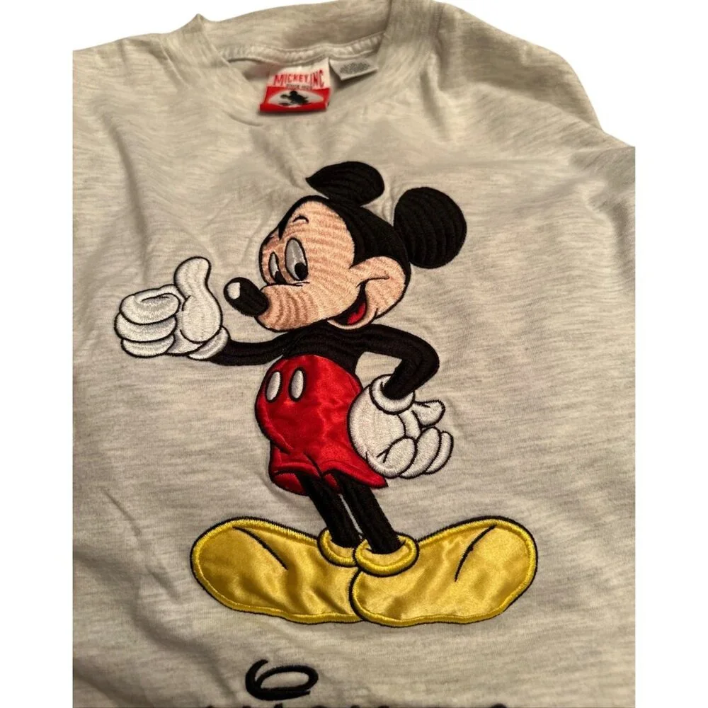 Vintage Mickey Mouse Embroidered Men's L/XL T-Shirt On Mickey, Inc